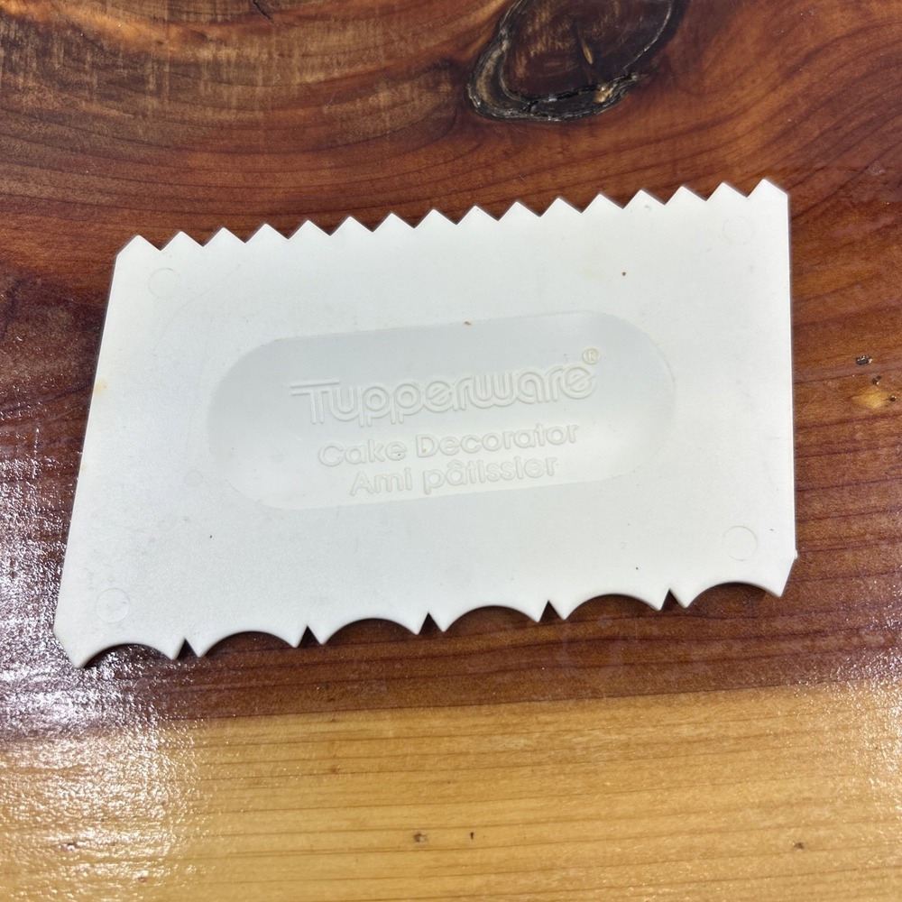 Tupperware Cake Decorator‎ Gadget Frosting Kitchen Tool White EUC
